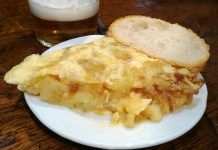 Bar Antonio de Donostia y Emar de Gasteiz, en la final del Campeonato de España de Tortilla de Patatas