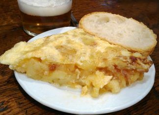Bar Antonio de Donostia y Emar de Gasteiz, en la final del Campeonato de España de Tortilla de Patatas